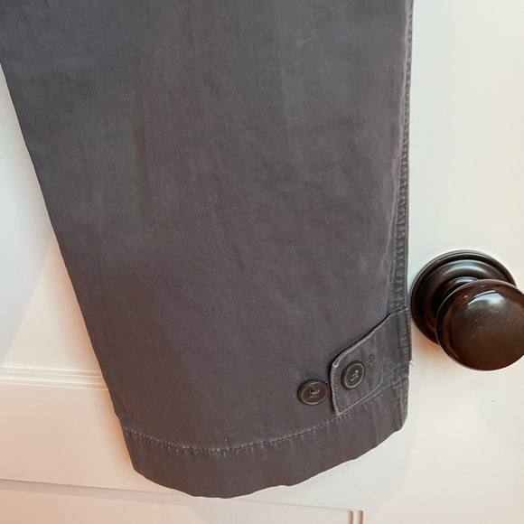 Gap gray, cropped khakis size 12 - Picture 5 of 5